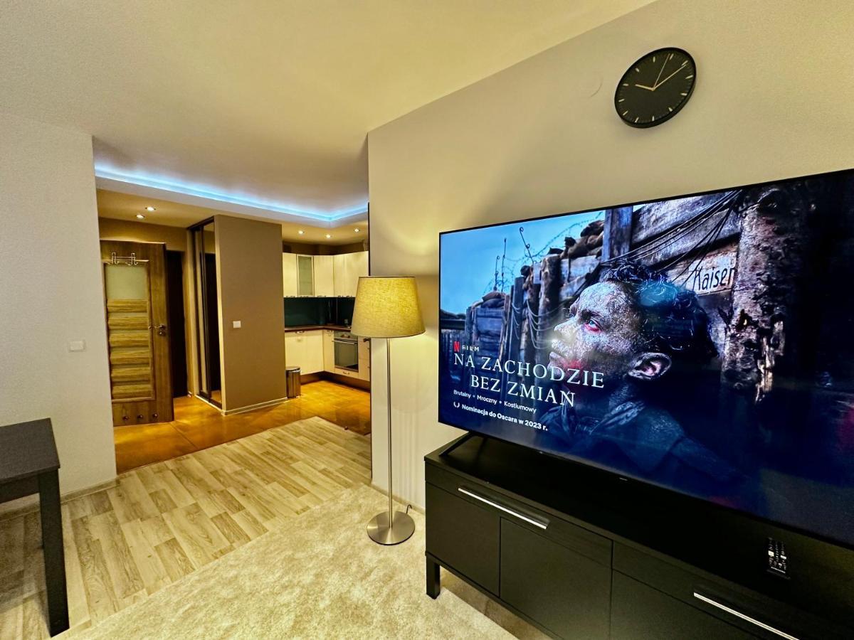 Decor 3 Metro Fast Wifi 1Gbs 80'Tv Hbo Disney Appletv ワルシャワ エクステリア 写真