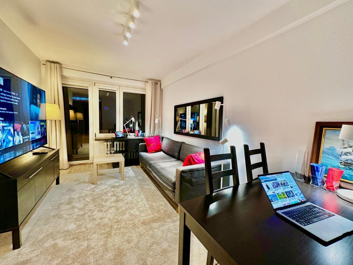 Decor 3 Metro Fast Wifi 1Gbs 80'Tv Hbo Disney Appletv ワルシャワ エクステリア 写真
