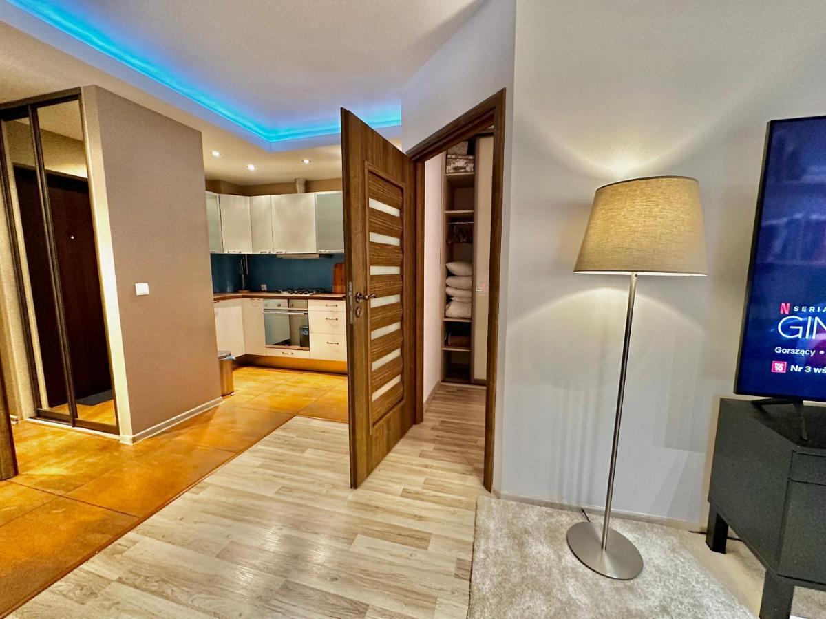 Decor 3 Metro Fast Wifi 1Gbs 80'Tv Hbo Disney Appletv ワルシャワ エクステリア 写真