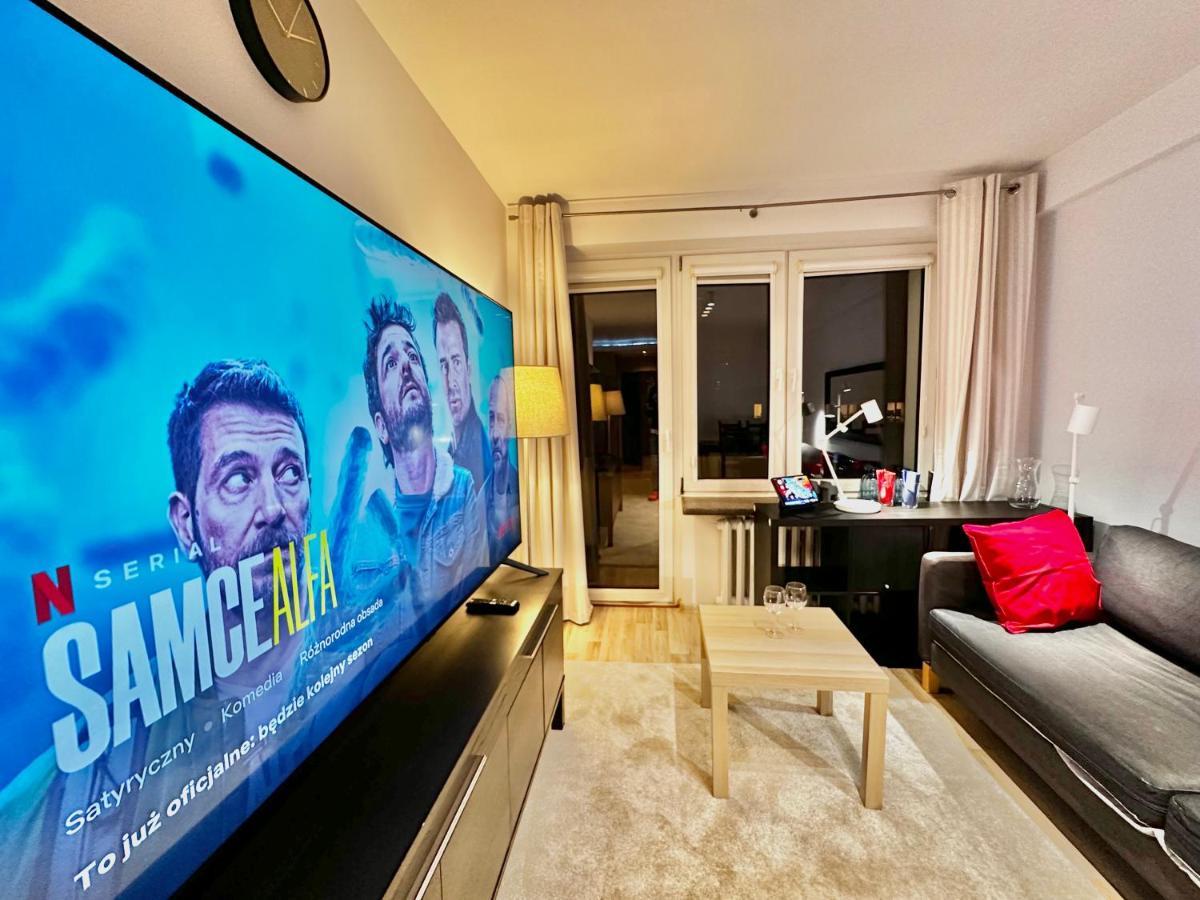 Decor 3 Metro Fast Wifi 1Gbs 80'Tv Hbo Disney Appletv ワルシャワ エクステリア 写真